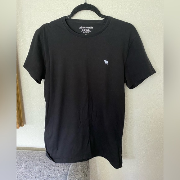 Abercrombie & Fitch tshirt - Medium - Picture 1 of 1